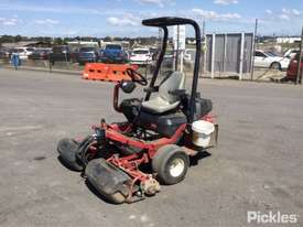 2004 Toro Greenmaster 3250-D - picture0' - Click to enlarge