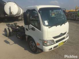 2014 Hino 300 616 - picture0' - Click to enlarge