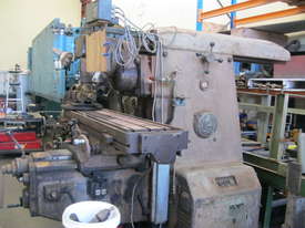 Hungarian Horizontal Vertical Milling Machine - picture2' - Click to enlarge