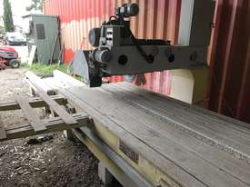 Stone cutting machine  - picture1' - Click to enlarge