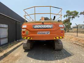 Doosan Low hour 30t excavator with attachments  - picture2' - Click to enlarge