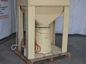 Heavy duty dust extractor - picture1' - Click to enlarge