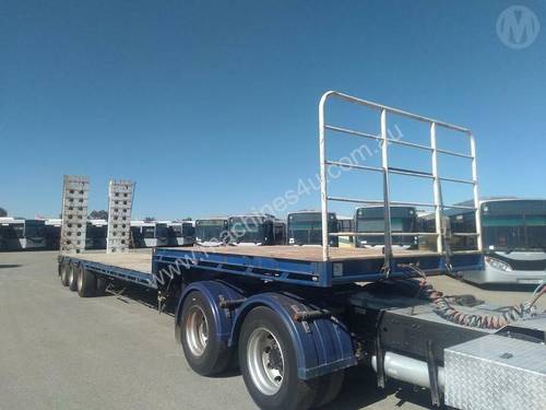 AAA Trailers 45 FT