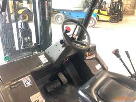 Manitou Rough terrain Forklift - picture2' - Click to enlarge