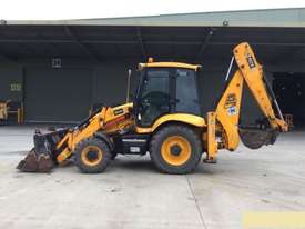 near new JCB manaul quick hitch will fit JCB backhoes 3cx & 4cx and jcb excavators. - picture2' - Click to enlarge