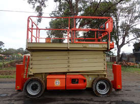 JLG M4069 Scissor Lift Access & Height Safety - picture1' - Click to enlarge