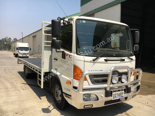 2018 Hino Tray Truck