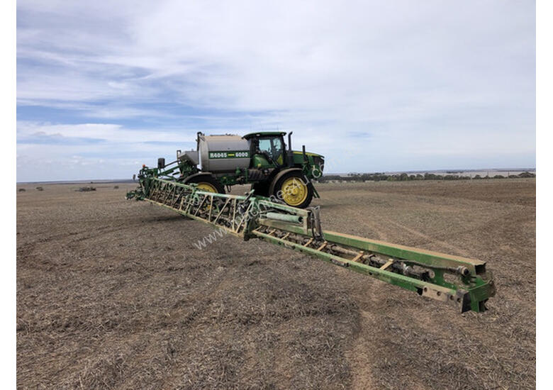 caption 2016 John Deere R4045 Sprayers