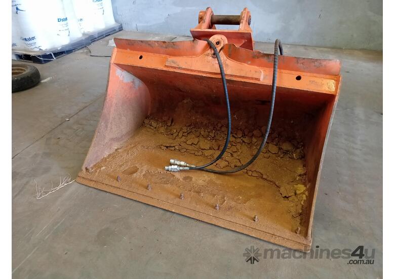 Used jf Tilt bucket suit Kubota KX080 Excavator Bucket in , Listed