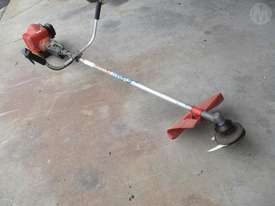 Kawasaki Brush Cutter - picture0' - Click to enlarge