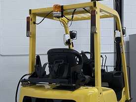 Forklift Counterbalance Hyster 1.8 Ton LPG Refurbished - picture2' - Click to enlarge