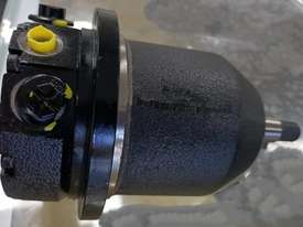 AH11147935 Fan Motor Aftermarket to suit Volvo L120E - picture2' - Click to enlarge