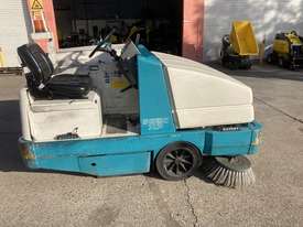 Tennant 6650XP Sweeper Diesel  - picture0' - Click to enlarge
