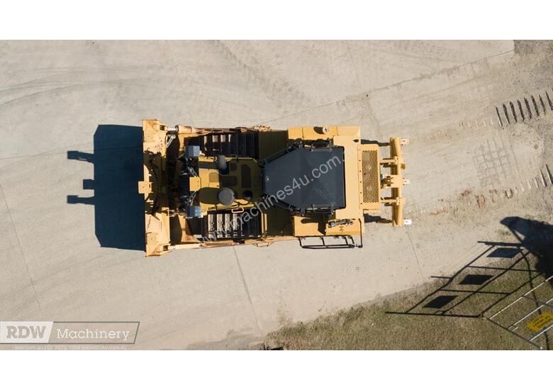 caption Caterpillar D6T XL Dozer