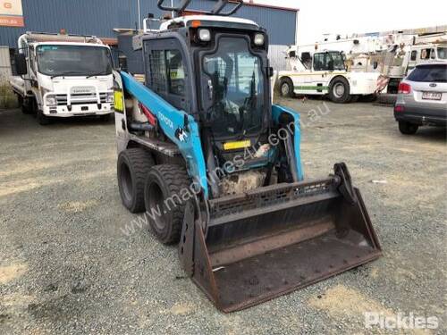 02-2016 Toyota 30-55DK8 Skid Steer Loader, No Visible hours, Powered by a Toyta 1DZ-11 Engine, 4 cyl