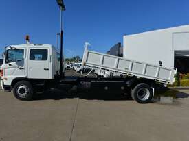 2005 HINO FG Dual Cab - Tipper Trucks - picture0' - Click to enlarge