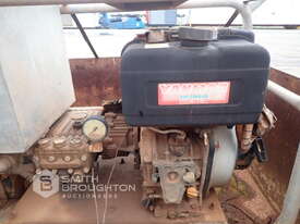 DIESEL PRESSURE WASHER IN METAL CONTAINER - picture1' - Click to enlarge