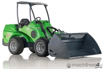 Avant 750 Articulated Mini Loader with Telescopic Boom