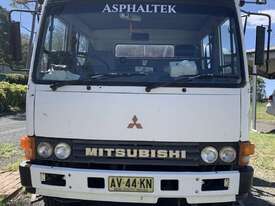 Mitsubishi Asphalt Flocon Truck - picture0' - Click to enlarge