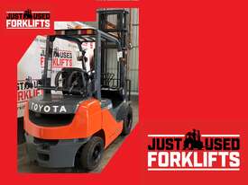 TOYOTA 8FG25 61640 2.5 TON 2500 KG CAPACITY LPG GAS FORKLIFT 4500 MM 2 STAGE - picture2' - Click to enlarge