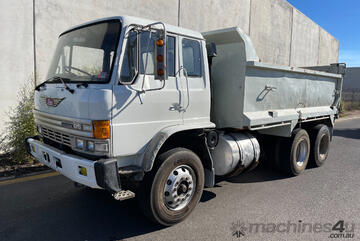 Hino   GS 221/224 Tipper Truck