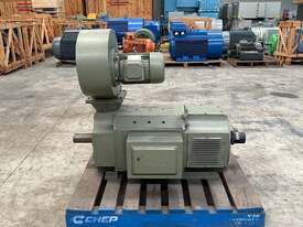 110 kw 140 hp 2200 rpm 440 volt 225 frame DC Electric Motor Unused - picture0' - Click to enlarge