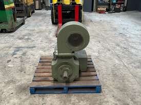 110 kw 140 hp 2200 rpm 440 volt 225 frame DC Electric Motor Unused - picture1' - Click to enlarge