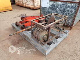 GARAGE FLOOR JACK & HOMEMADE ELECTRIC SAW - picture0' - Click to enlarge