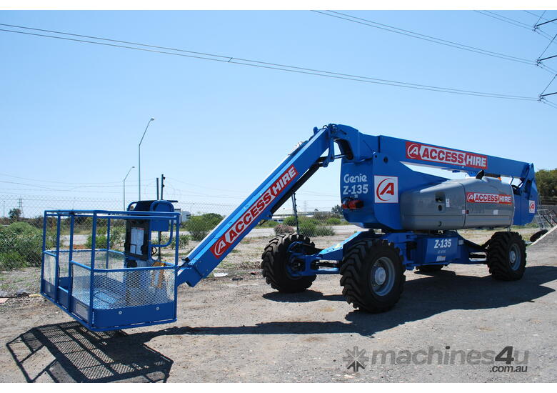 Used 2011 Genie Z135 Articulated Boom Lifts in , - Listed on Machines4u