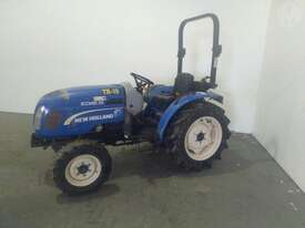 New Holland Boomer 35 - picture2' - Click to enlarge