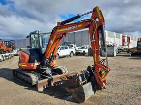 KUBOTA U48-4 5T EXCAVATOR WITH FULL CAB, HITCH, BUCKETS AND 1560 HOURS - picture2' - Click to enlarge
