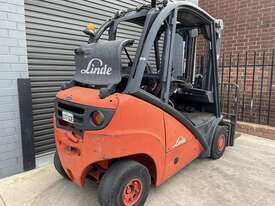 Linde LPG Container Mast Low Hours - picture1' - Click to enlarge