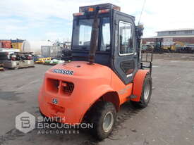 2014 MAXIMAL M3.5 SERIES FD35T-CWE3 3.5 TONNE ALL TERRAIN FORKLIFT - picture1' - Click to enlarge
