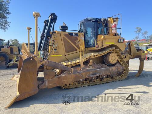 2014 Caterpillar D8T track-type tractor