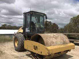 2007 Caterpillar CS563E Smooth Drum Roller - picture1' - Click to enlarge