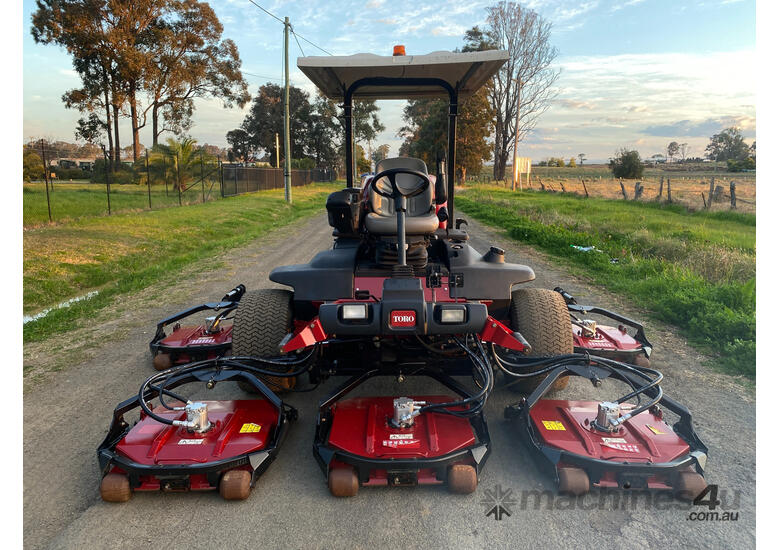 caption Toro Groundsmaster 4700D Wide Area mower Lawn Equipment
