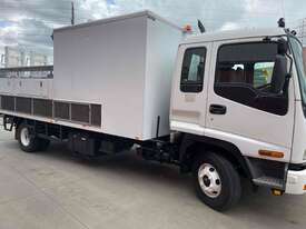 Isuzu FRR500 Service Truck - picture0' - Click to enlarge