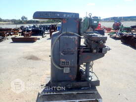 VICTORIA MILLING MACHINE - picture2' - Click to enlarge