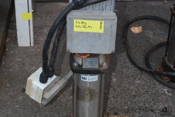 Southern cross SBI3 21F vertical multistage SS high pressure pump & CMG 2.2 kW motor