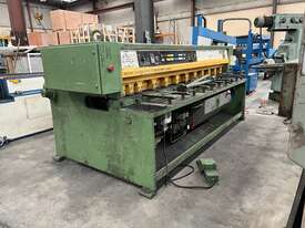 HJO Guillotine 2500 x 4mm - picture0' - Click to enlarge