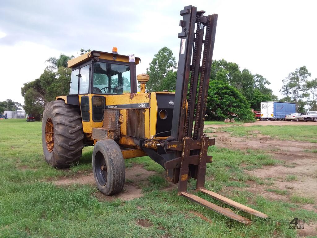 Used chamberlain 4480 Tractors in TIARO, QLD