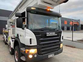 Truck - Scania 8x8  - picture1' - Click to enlarge