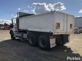 1994 Kenworth T450 - picture2' - Click to enlarge