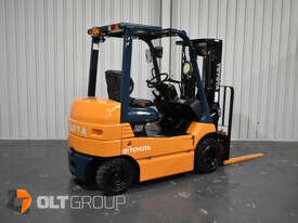 Toyota 7FB25 2.5 Tonne Electric Forklift 4.3m Container mast NEW Solid Tyres 4 Wheel Electric Low Hr - picture1' - Click to enlarge