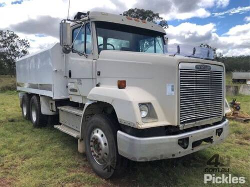 1995 Freightliner FL112