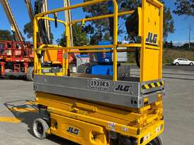 JLG 1930ES Electric Scissor Lift - picture1' - Click to enlarge