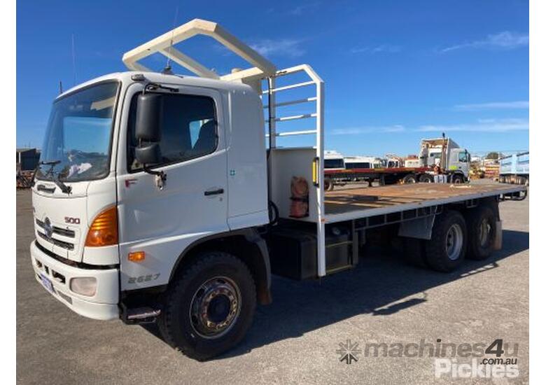 Buy Used Hino 2010 Hino FM 500 2627 Tray Truck in , - Listed on Machines4u