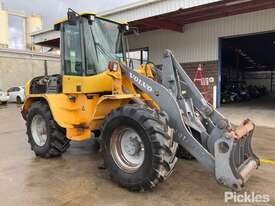 2001 Volvo L45B - picture0' - Click to enlarge