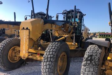 2016 CAT 12M3 Grader 7,900 hrs 2016 CAT 12M3 Grader 7,900 hrs