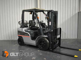 Nissan 2.5 Tonne Forklift Container Mast LPG EFI Engine Solid Tyres - picture2' - Click to enlarge